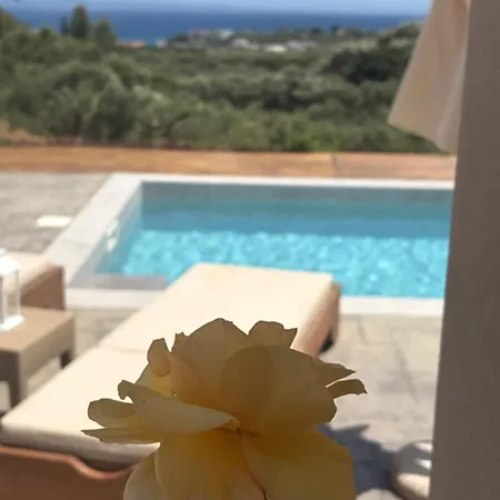 Oliveβayvilla * Tragaki