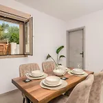 Villa Oliveβayvilla