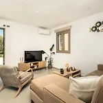 Villa Oliveβayvilla
